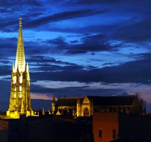 Bordeaux at night