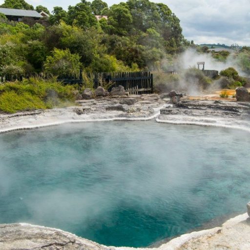 Les sources d’eaux chaudes de Penatahan