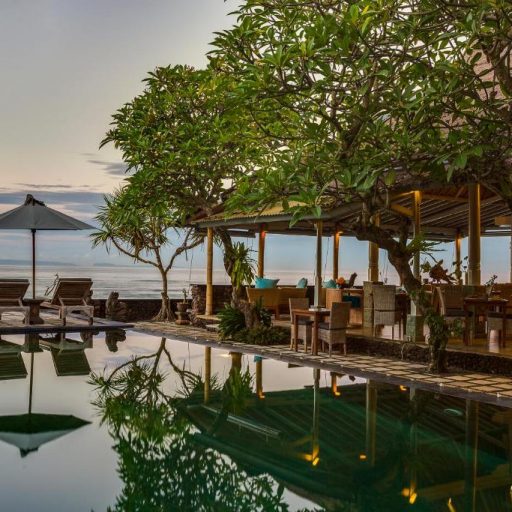 Alam Candi Resort : un complexe paisible offrant un séjour confortable au cœur de la nature.