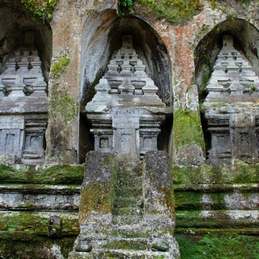 Les mémoriaux royaux de Gunung Kawi