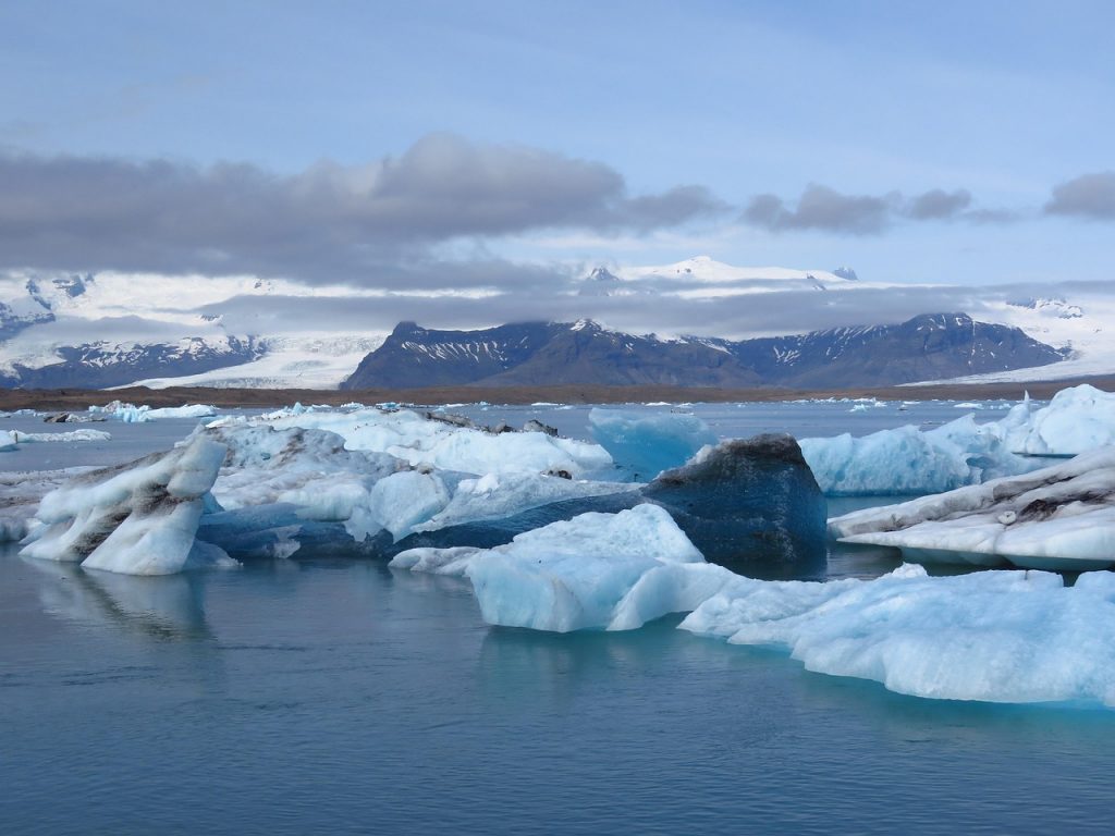 Jokulsalron glacier lagoon