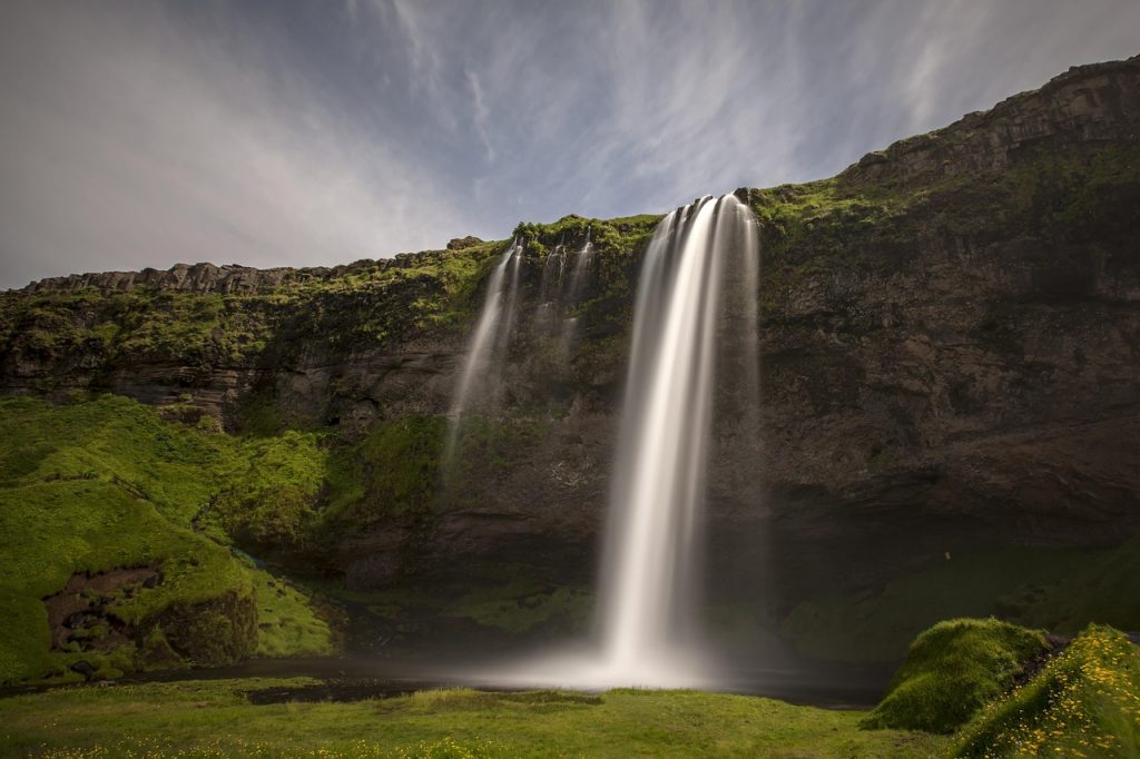 Seljalandsfoss waterfalls