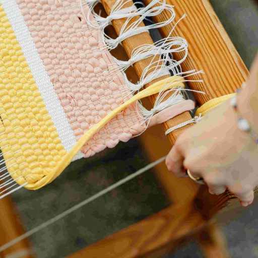 exemple la technique et au processus des tissus textiles en Sidemen